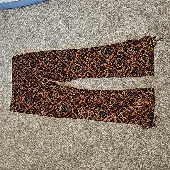 Urban Outfitters Velvet Flare Pants Size 4 - Picture 4 of 4